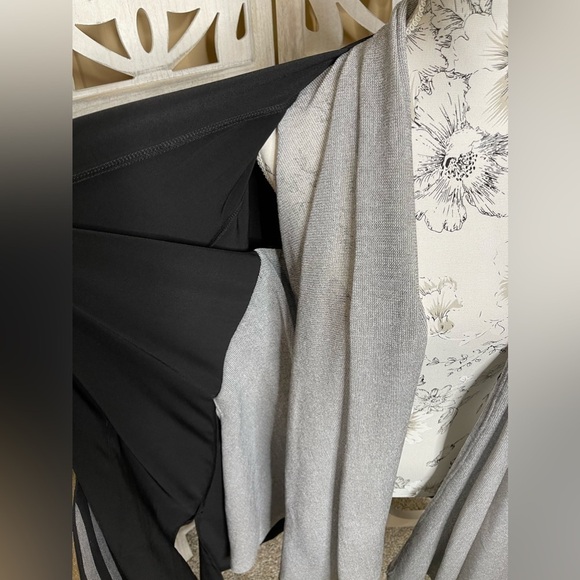 IC by Connie K Flowing Black Gray Artsy Lagenlook Jacket Sweater Top Small USA - Picture 4 of 5